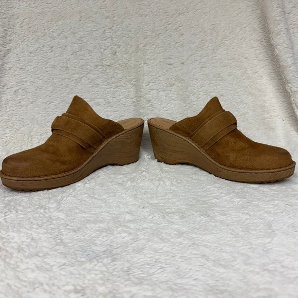 Born Suede Leather Clogs‎ Wedge Heel Buckle Accent Mules Slides Size 10M - Picture 8 of 10